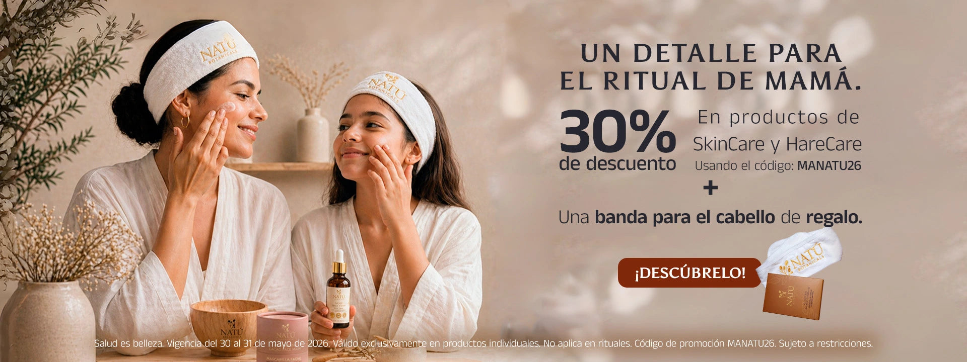 Banner del Día de la Madre de Natú Botanicals MX con promoción especial en productos botánicos para el cuidado de la piel y el cabello, con diseño floral elegante que celebra a mamá con bienestar natural.