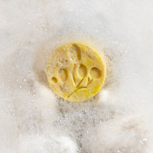 Strengthening Shampoo Bar – Turmeric & Lavender - Natú Botanicals MX